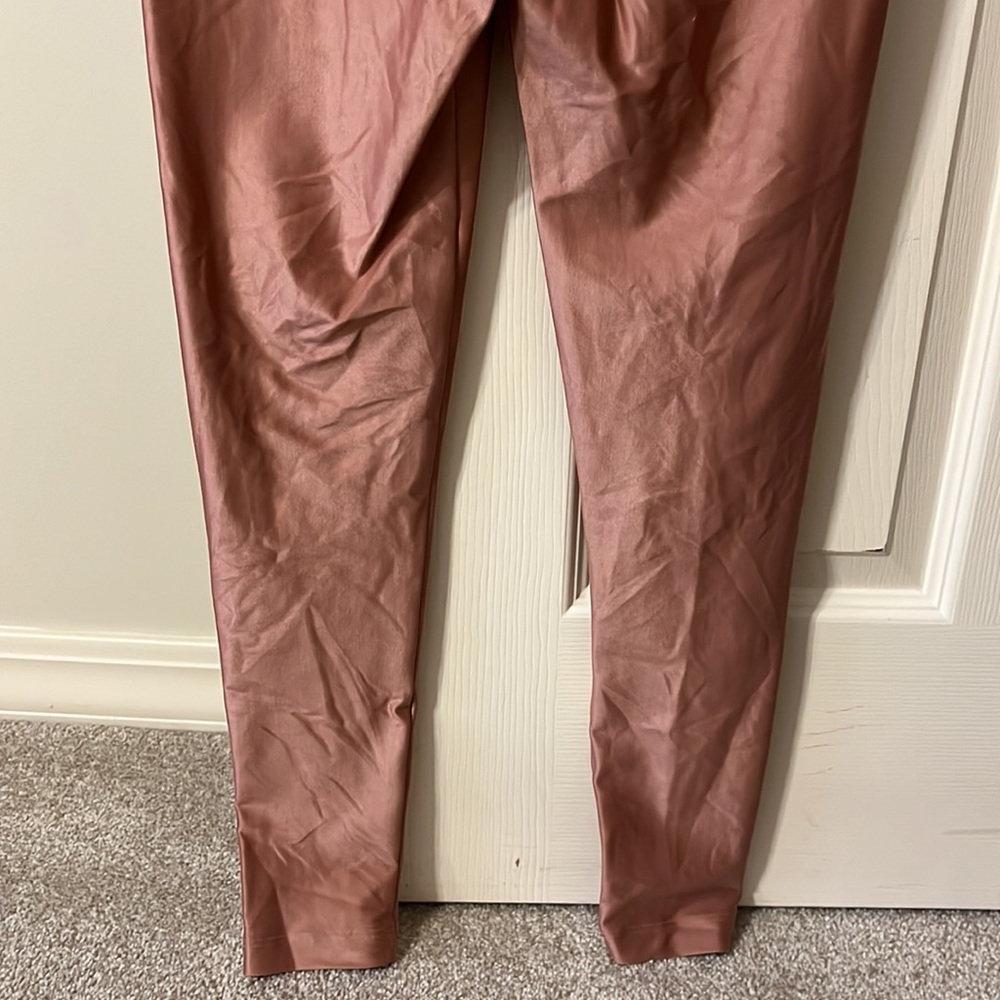 Koral Lustrous Infinity High Rise Legging - Picture 15 of 16